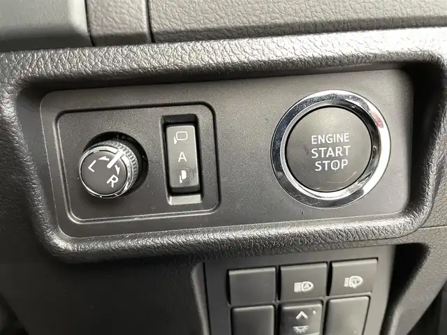 トヨタ ランドクルーザー プラド TX Lパッケージ マットブラED 福井県 2023(令5)年 1.6万km ブラック 純正9インチナビ/フルセグTV/Bluetooth/USB/SD/AM/FM/Toyota Safety Sense/・プリクラッシュセーフティ/・レーンディパーチャーアラート/・オートマチックハイビーム/・レーダークルーズコントロール/・ブラインドスポットモニター/ビルトインETC２．０/マルチテレインモニター/ドライブレコーダー（前後）/ハーフレザーシート/シートヒーター/シートベンチレーション/パワーシート/オートライト/LED/LEDフォグランプ/純正18インチアルミ/純正フロアマット