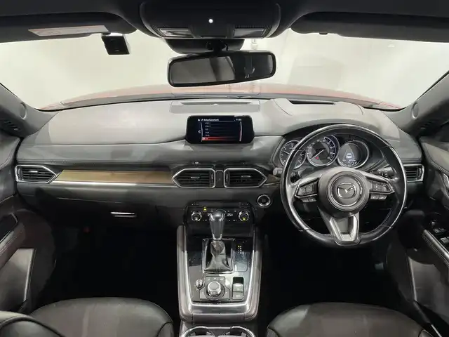 マツダ ＣＸ－８ XD Lパッケージ 愛知県 2018(平30)年 8.4万km ソウルレッドクリスタルM 純正８インチナビ/３６０°ビューモニター/アルパインフリップダウンモニター/本革シート/レーダークルーズコントロール/衝突軽減ブレーキ/車線逸脱警報/クリアランスソナー/ブラインドスポットモニター/パワーバックドア/ヘッドアップディスプレイ/電動パーキングブレーキ/ブレーキホールド/パワーシート【シートメモリー機能付】/シートヒーター/ハンドルヒーター/ドライブレコーダー/ビルトインＥＴＣ/USB＆AUX入力端子/ISOFIX/アイドリングストップ/純正フロアマット/純正19インチアルミホイール