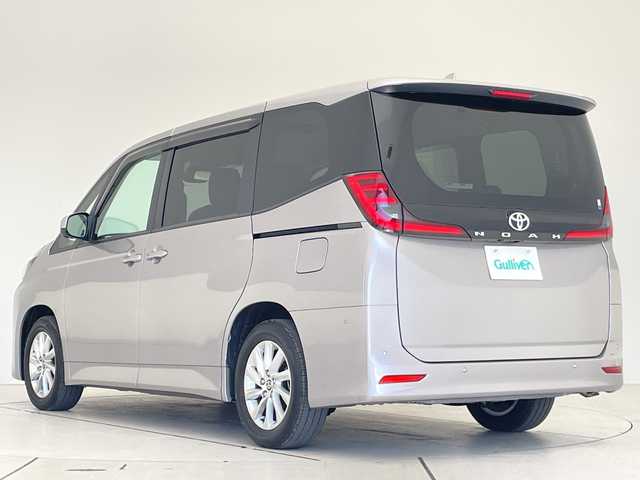 トヨタ ノア G 愛知県 2023(令5)年 1.3万km メタルストリームM 純正ディズプレイオーディオナビ/両側パワースライドドア/レーダークルーズコントロール/バックカメラ/サイドカメラ/コーナーセンサー/純正アルミホイール/ETC2.0/LEDヘッドライト/オートマチックハイビーム/ドライブレコーダー/衝突軽減システム/フルセグ/Bluetooth/ステアリングスイッチ/スマートキー/プッシュスタート