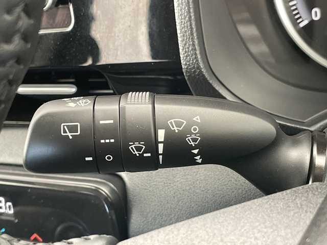 トヨタ ノア G 愛知県 2023(令5)年 1.3万km メタルストリームM 純正ディズプレイオーディオナビ/両側パワースライドドア/レーダークルーズコントロール/バックカメラ/サイドカメラ/コーナーセンサー/純正アルミホイール/ETC2.0/LEDヘッドライト/オートマチックハイビーム/ドライブレコーダー/衝突軽減システム/フルセグ/Bluetooth/ステアリングスイッチ/スマートキー/プッシュスタート