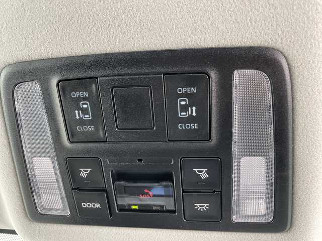 トヨタ ノア G 愛知県 2023(令5)年 1.3万km メタルストリームM 純正ディズプレイオーディオナビ/両側パワースライドドア/レーダークルーズコントロール/バックカメラ/サイドカメラ/コーナーセンサー/純正アルミホイール/ETC2.0/LEDヘッドライト/オートマチックハイビーム/ドライブレコーダー/衝突軽減システム/フルセグ/Bluetooth/ステアリングスイッチ/スマートキー/プッシュスタート