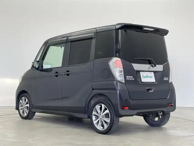 日産 デイズ ルークス ハイウェイスターターボ 埼玉県 2014(平26)年 5.9万km プレミアムパープルP 社外ナビ/ CD DVD 地デジTV Bluetooth/アラウンドビューモニター/両側パワースライドドア/ETC/オートエアコン/オートライト/プッシュスタート/スマートキー/電動格納ミラー/純正フロアマット/純正アルミホイール