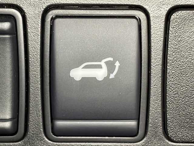 日産 エクストレイル 20Xi 広島県 2021(令3)年 3.2万km ダイヤモンドブラック 純正９型ナビ　/アラウンドビューモニター　/フルセグ　/シートヒーター　/レーダークルーズコントロール　/オートハイビーム　/パワーシート/リモコンオートバックドア/衝突軽減ブレーキ　/ブラインドスポットモニター/純正18インチアルミホイール(225/60/R18)/エアバック（運転席/助手席）