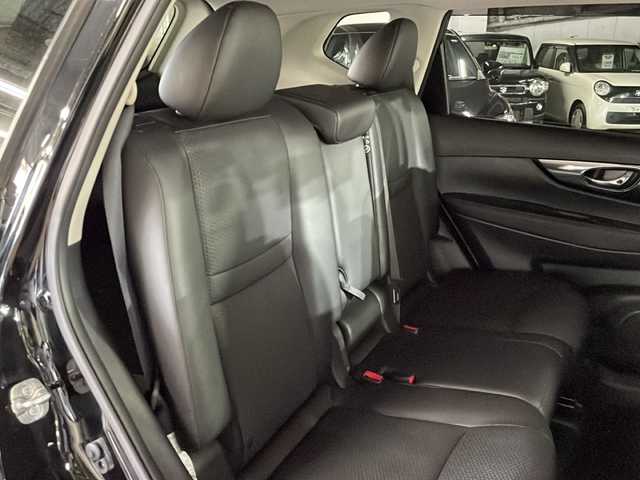 日産 エクストレイル 20Xi 広島県 2021(令3)年 3.2万km ダイヤモンドブラック 純正９型ナビ　/アラウンドビューモニター　/フルセグ　/シートヒーター　/レーダークルーズコントロール　/オートハイビーム　/パワーシート/リモコンオートバックドア/衝突軽減ブレーキ　/ブラインドスポットモニター/純正18インチアルミホイール(225/60/R18)/エアバック（運転席/助手席）