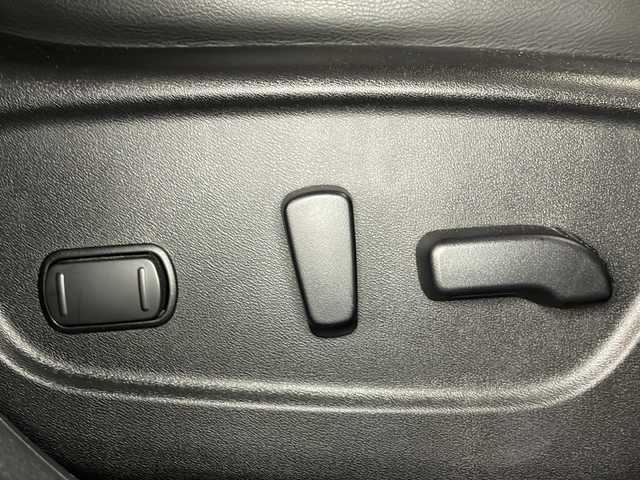 日産 エクストレイル 20Xi 広島県 2021(令3)年 3.2万km ダイヤモンドブラック 純正９型ナビ　/アラウンドビューモニター　/フルセグ　/シートヒーター　/レーダークルーズコントロール　/オートハイビーム　/パワーシート/リモコンオートバックドア/衝突軽減ブレーキ　/ブラインドスポットモニター/純正18インチアルミホイール(225/60/R18)/エアバック（運転席/助手席）