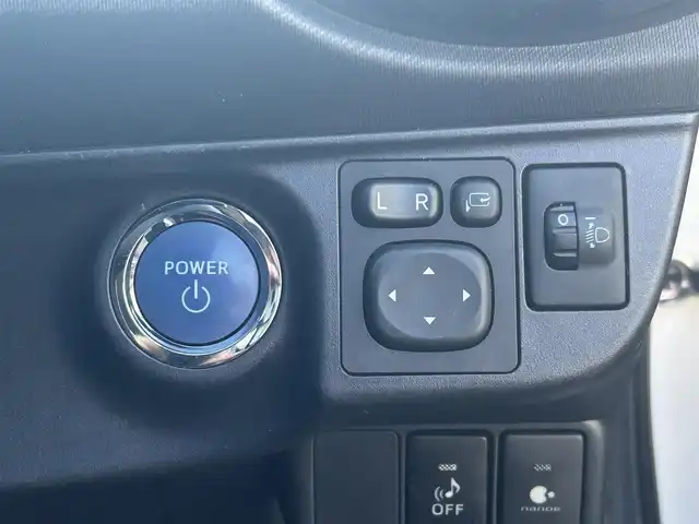 トヨタ アクア S 群馬県 2015(平27)年 11.4万km ライムホワイトパールクリスタルシャイン ワンオーナー/純正メモリナビ(NSZT-W62G)/フルセグTV/CD/DVD/Bluetooth/バックカメラ/ビルトインETC/社外ドライブレコーダー/前席シートヒーター/スマートキー/プッシュスタート/クリアランスソナー/社外15インチAW/Wエアバック/ABS/保証書/取扱説明書