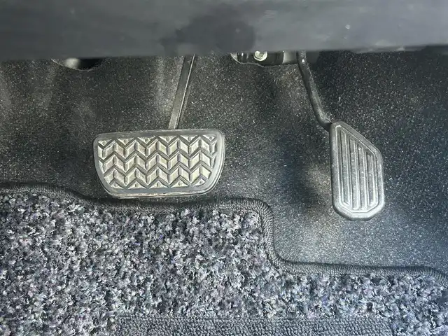 トヨタ アクア S 群馬県 2015(平27)年 11.4万km ライムホワイトパールクリスタルシャイン ワンオーナー/純正メモリナビ(NSZT-W62G)/フルセグTV/CD/DVD/Bluetooth/バックカメラ/ビルトインETC/社外ドライブレコーダー/前席シートヒーター/スマートキー/プッシュスタート/クリアランスソナー/社外15インチAW/Wエアバック/ABS/保証書/取扱説明書