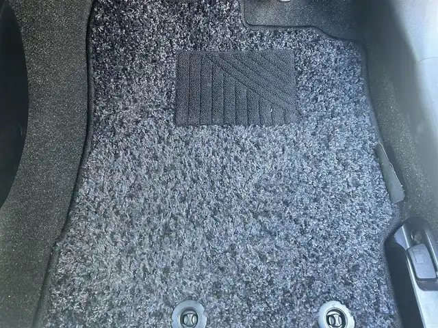 トヨタ アクア S 群馬県 2015(平27)年 11.4万km ライムホワイトパールクリスタルシャイン ワンオーナー/純正メモリナビ(NSZT-W62G)/フルセグTV/CD/DVD/Bluetooth/バックカメラ/ビルトインETC/社外ドライブレコーダー/前席シートヒーター/スマートキー/プッシュスタート/クリアランスソナー/社外15インチAW/Wエアバック/ABS/保証書/取扱説明書