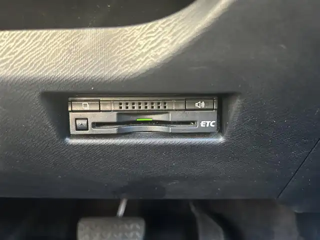 トヨタ アクア S 群馬県 2015(平27)年 11.4万km ライムホワイトパールクリスタルシャイン ワンオーナー/純正メモリナビ(NSZT-W62G)/フルセグTV/CD/DVD/Bluetooth/バックカメラ/ビルトインETC/社外ドライブレコーダー/前席シートヒーター/スマートキー/プッシュスタート/クリアランスソナー/社外15インチAW/Wエアバック/ABS/保証書/取扱説明書