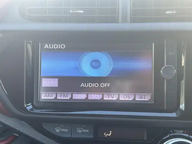 トヨタ アクア S 群馬県 2015(平27)年 11.4万km ライムホワイトパールクリスタルシャイン ワンオーナー/純正メモリナビ(NSZT-W62G)/フルセグTV/CD/DVD/Bluetooth/バックカメラ/ビルトインETC/社外ドライブレコーダー/前席シートヒーター/スマートキー/プッシュスタート/クリアランスソナー/社外15インチAW/Wエアバック/ABS/保証書/取扱説明書