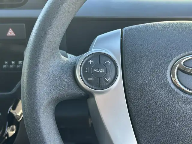 トヨタ アクア S 群馬県 2015(平27)年 11.4万km ライムホワイトパールクリスタルシャイン ワンオーナー/純正メモリナビ(NSZT-W62G)/フルセグTV/CD/DVD/Bluetooth/バックカメラ/ビルトインETC/社外ドライブレコーダー/前席シートヒーター/スマートキー/プッシュスタート/クリアランスソナー/社外15インチAW/Wエアバック/ABS/保証書/取扱説明書