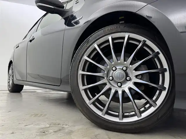 トヨタ プリウス S 福岡県 2016(平28)年 5.2万km アティチュードブラックマイカ 純正９型ナビ（ＢＴ，フルセグＴＶ）　/バックカメラ　/レーダークルーズコントロール　/衝突軽減ブレーキ　/レーンキープ　/オートマチックハイビーム　/ステアリングリモコン　/ＬＥＤヘッドライト　