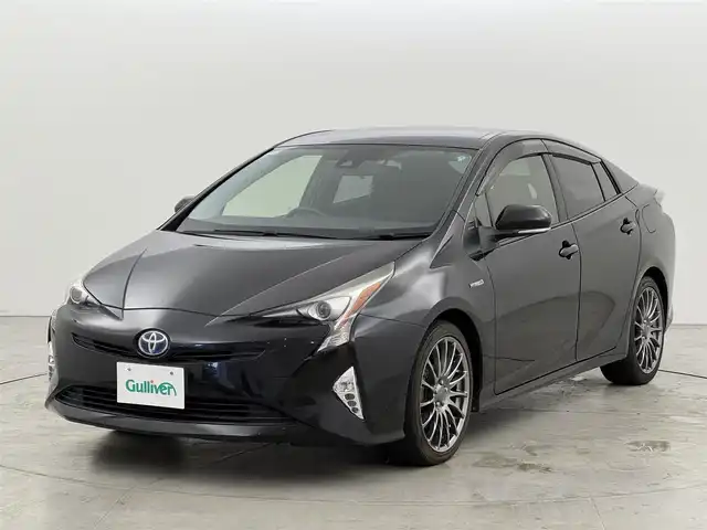 トヨタ プリウス S 福岡県 2016(平28)年 5.2万km アティチュードブラックマイカ 純正９型ナビ（ＢＴ，フルセグＴＶ）　/バックカメラ　/レーダークルーズコントロール　/衝突軽減ブレーキ　/レーンキープ　/オートマチックハイビーム　/ステアリングリモコン　/ＬＥＤヘッドライト　