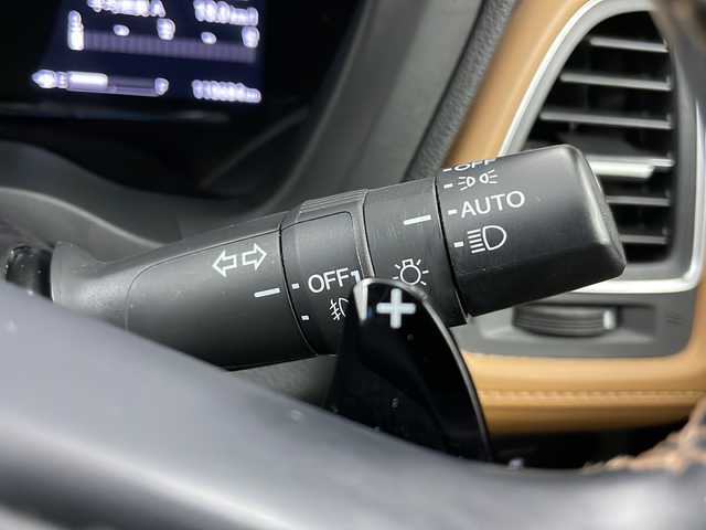 ホンダ ヴェゼル ハイブリッド Z ホンダセンシング 山形県 2020(令2)年 11.1万km オーロラアメジストメタリック ・４WD  /ハイブリッド/・ホンダセンシング/・衝突軽減ブレーキ/・アダプティブクルーズコントロール/・レーンキープアシスト/・オートマチックハイビーム/・コンフォートビューパッケージ/・純正ナビ（VXM-205VFEi）/・Bluetooth/CD/DVD/SD/USB/フルセグTV/・バックカメラ/・パドルシフト/・ハーフレザーシート/・シートヒーター運転席/助手席/・LEDヘッドライト/オートライト/・スマートキー/スペアキー１本/・純正エンジンスターター/・盗難防止装置/・横滑り防止装置/・ETC/・積込サマータイヤ純正AW付