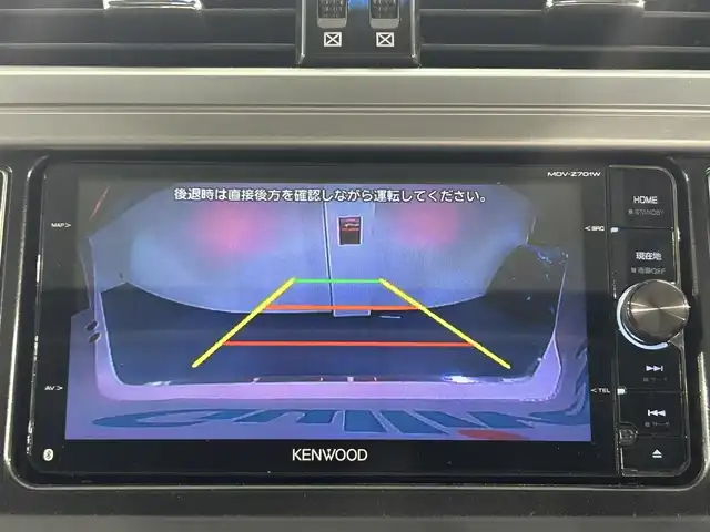 トヨタ ランドクルーザー プラド TX Lパッケージ 愛知県 2014(平26)年 6.5万km ホワイトパールクリスタルシャイン ＳＤナビ　/(Ｂｌｕｅｔｏｏｔｈ/フルセグＴＶ/SD/CD・DVD再生/iPod)/サンルーフ　/黒レザーシート　/前席シートヒーター　/ＥＴＣ　/バックカメラ　/USB接続/電動パワーシート　/クルーズコントロール　/ＬＥＤヘッドライト　　/純正フロアマット　/ＬＥＤフォグ/盗難防止装置