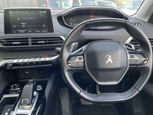 プジョー ３００８ ブルー HDi スペシャルED 大分県 2018(平30)年 9.6万km パールⅡ ワンオーナー /サンルーフ/ハーフレザーシート /全方位カメラ/純正18インチアルミホイール/純正フロアマット/純正ETC/純正LEDヘッドライト/オートライト/衝突被害軽減ブレーキ/レーンキープアシスト/横滑り防止装置/コーナーセンサー/Bluetooth/クルーズコントロール/スマートキー