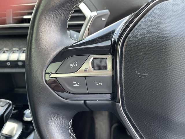 プジョー ３００８ ブルー HDi スペシャルED 大分県 2018(平30)年 9.6万km パールⅡ ワンオーナー /サンルーフ/ハーフレザーシート /全方位カメラ/純正18インチアルミホイール/純正フロアマット/純正ETC/純正LEDヘッドライト/オートライト/衝突被害軽減ブレーキ/レーンキープアシスト/横滑り防止装置/コーナーセンサー/Bluetooth/クルーズコントロール/スマートキー