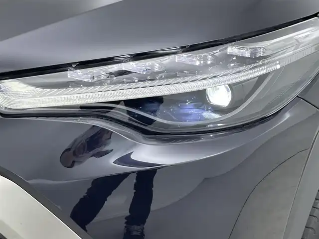トヨタ カローラ クロス ハイブリッド Z 福井県 2023(令5)年 1.9万km スパークリングブラックパールクリスタルシャイン 純正9インチディーラーオプションディスプレイオーディオ/-ナビ/フルセグ/BT/ミラキャスト/USB/全方位カメラ/衝突被害軽減ブレーキ/ブラインドスポットモニター/アダプティブクルーズコントロール/レーンキープアシスト/パワーバックドア/ドライブレコーダー前後/ETC/ハーフレザーシート/運転席パワーシート/前席シートヒーター/オートライト/オートハイビーム/LEDデイランプ/LEDシーケンシャルウインカー/LEDフォグランプ/ルーフレール/スペアタイヤ/取扱説明書/保証書・メンテナンスノート