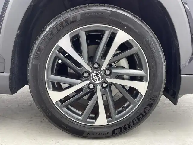 トヨタ カローラ クロス ハイブリッド Z 福井県 2023(令5)年 1.9万km スパークリングブラックパールクリスタルシャイン 純正9インチディーラーオプションディスプレイオーディオ/-ナビ/フルセグ/BT/ミラキャスト/USB/全方位カメラ/衝突被害軽減ブレーキ/ブラインドスポットモニター/アダプティブクルーズコントロール/レーンキープアシスト/パワーバックドア/ドライブレコーダー前後/ETC/ハーフレザーシート/運転席パワーシート/前席シートヒーター/オートライト/オートハイビーム/LEDデイランプ/LEDシーケンシャルウインカー/LEDフォグランプ/ルーフレール/スペアタイヤ/取扱説明書/保証書・メンテナンスノート