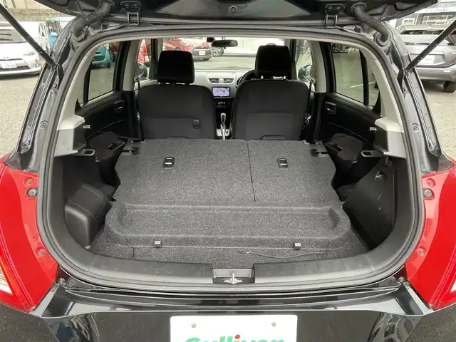 スズキ スイフト スポーツ 神奈川県 2014(平26)年 6.7万km スーパーブラックパール 社外7インチナビ&ワンセグTV＆CD/ドライブレコーダー/パドルシフト/クルーズコントロール/ETC/ロッソモデロマフラー/社外17inアルミホイール/オートライト/LEDヘッドライト/フォグランプ/ウインカー付電動格納ミラー/スマートキー/プッシュスタート/Wエアバック/横滑り防止機能/ABS/ドアバイザー/フロアマット/取扱説明書/スペアキー