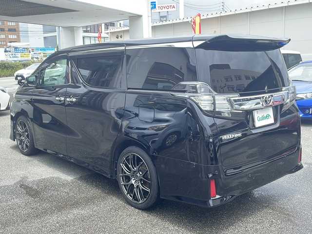 トヨタ ヴェルファイア Z Aエディション 福岡県 2015(平27)年 9.4万km ブラック ワンオーナー/モデリスタエアロ（フロント）/ALPINEナビ（フルセグ・luetooth・DVD・CD)/ALPINE後席モニター/ALPINE12インチデジタルインナーミラー/レーダークルーズコントロール/両側パワースライドドア/衝突被害軽減システム/オートLEDヘッドライト/コーナーセンサー/ステアリングリモコン/本革巻きステアリング/100V充電/USB入力端子/バックカメラ/スマートキー/プッシュスタート/純正フロアマット/アイドリングストップ/横滑り防止装置/盗難防止装置/3列シート/オットマン/ABS/エアバッグ（運転席・助手席）/保証書