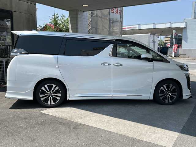 トヨタ ヴェルファイア Z Gエディション 京都府 2019(平31)年 6.8万km ホワイトパールクリスタルシャイン ワンオーナー/純正SDナビ/フルセグTV/モデリスタエアロ/サンルーフ/ＥＴＣ2.0/禁煙車/トヨタセーフティセンス/フリップダウンモニター/（V12T-R68C)/ＢＳＭ/デジタルインナーミラー/Ｄ席ポジションメモリー/前後ドライブレコーダー/ (HDR361GW)/オットマン/3列シート/パワーシート/  D席、N席、2列目/合皮シート/シートヒーター/   D席、N席有/エアシート/   D席、N席有/両側パワースライドドア/バックカメラ/レーンキープアシスト/3眼LED