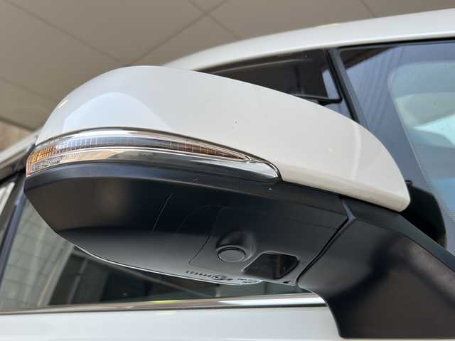トヨタ ヴェルファイア Z Gエディション 京都府 2019(平31)年 6.8万km ホワイトパールクリスタルシャイン ワンオーナー/純正SDナビ/フルセグTV/モデリスタエアロ/サンルーフ/ＥＴＣ2.0/禁煙車/トヨタセーフティセンス/フリップダウンモニター/（V12T-R68C)/ＢＳＭ/デジタルインナーミラー/Ｄ席ポジションメモリー/前後ドライブレコーダー/ (HDR361GW)/オットマン/3列シート/パワーシート/  D席、N席、2列目/合皮シート/シートヒーター/   D席、N席有/エアシート/   D席、N席有/両側パワースライドドア/バックカメラ/レーンキープアシスト/3眼LED