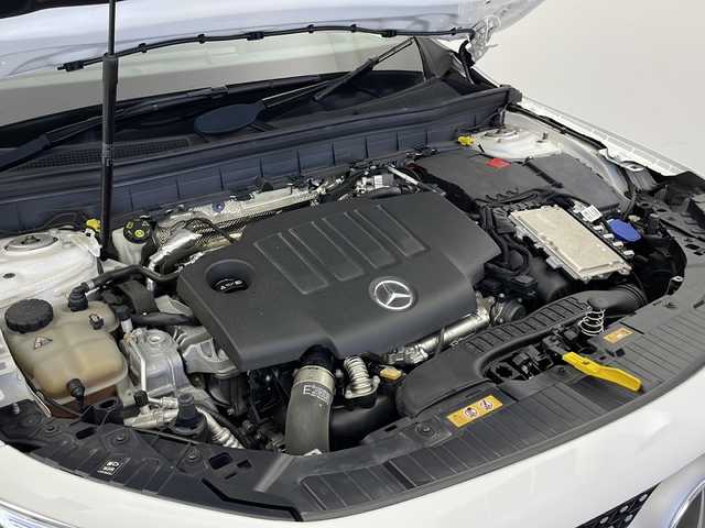 メルセデス・ベンツ ＧＬＢ２００ｄ AMGライン 宮城県 2020(令2)年 5.9万km ポーラホワイト ワンオーナー/パノラミックスライディングルーフ/デジタルインナーミラー/電動リアゲート/純正ナビ/(AM/FM/TV/USB/BT)/全方位カメラ/前後ドライブレコーダー/BSM/レーダークルーズコントロール/パドルシフト/パワーシート/シートメモリー/シートヒーター/プッシュスタート/スマートキー/スペアキー/オートライト/LEDヘッドライト/純正フロアマット/純正19インチアルミホイール