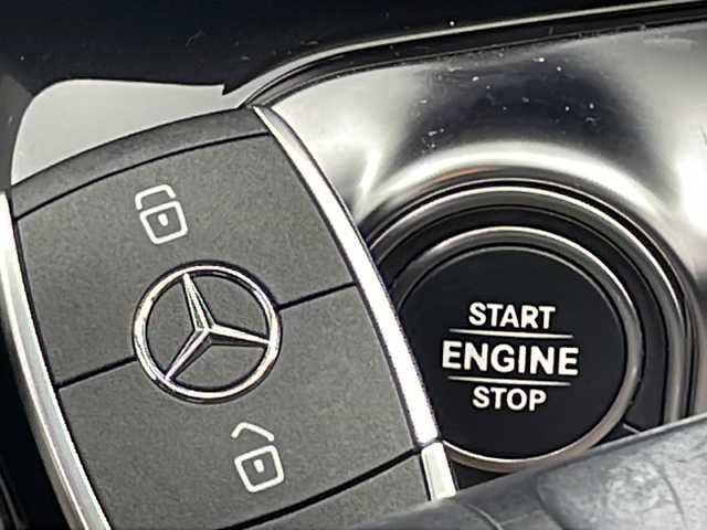 メルセデス・ベンツ ＧＬＢ２００ｄ AMGライン 宮城県 2020(令2)年 5.9万km ポーラホワイト ワンオーナー/パノラミックスライディングルーフ/デジタルインナーミラー/電動リアゲート/純正ナビ/(AM/FM/TV/USB/BT)/全方位カメラ/前後ドライブレコーダー/BSM/レーダークルーズコントロール/パドルシフト/パワーシート/シートメモリー/シートヒーター/プッシュスタート/スマートキー/スペアキー/オートライト/LEDヘッドライト/純正フロアマット/純正19インチアルミホイール