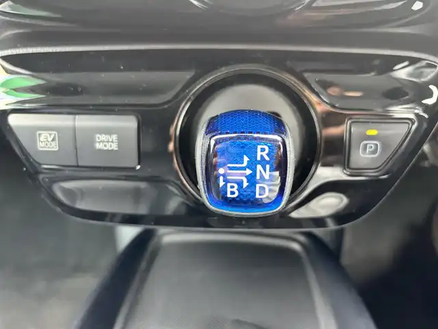 トヨタ プリウス S ツーリングセレクション 福岡県 2021(令3)年 12.4万km アティチュードブラックマイカ シートヒーター/モデリスタエアロ/社外ペダル/エンジンスタートボタン/アイドリンクストップ/Bluetooth接続/ETC/バックモニター/オートライト/オートマチックハイビーム