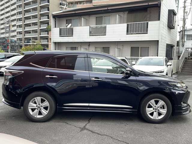 トヨタ ハリアー エレガンス 宮崎県 2013(平25)年 2.5万km スパークリングブラックパールクリスタルシャイン 純正SDナビ（NSZT-Y62G)/（BT/SD/CD/DVD/DTV)/バックカメラ/パワーシート（D席のみ）/ハーフレザーシート/社外エアロ（フロント/サイド/リア/リアスポイラー）/純正アルミホイール/純正フロアマット/電格ウィンカーミラー（オート）/ドアバイザー/スペアキー１本/ETC