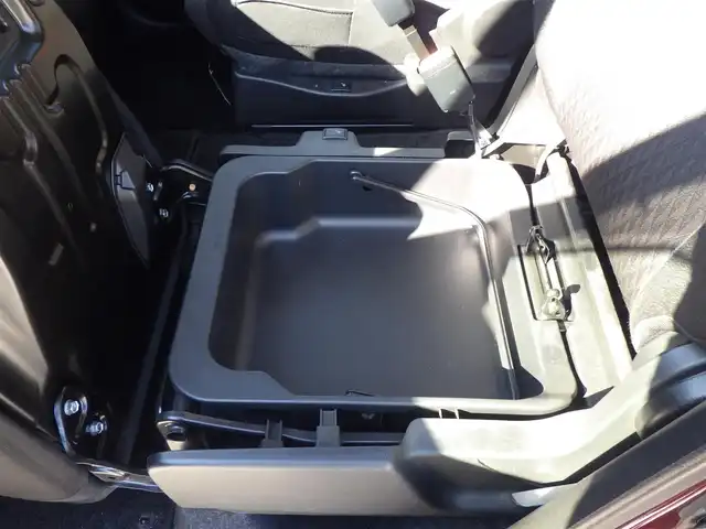 スズキ ソリオ バンディット HV MV 千葉県 2021(令3)年 5.5万km メロウディープレッドパール/ブラック /4WD//禁煙車//ワンオーナー//純正SDナビ//CD/DVD/SD/MSV/USB/BT/フルセグ//全方位カメラ//両側パワースライドドア//純正エンジンスターター//スズキセーフティサポート//デュアルカメラブレーキサポート//レーンキープアシスト//誤発進抑制//レーダークルーズコントロール//ヘッドアップディスプレイ//ビルトインETC//シートヒーター//ミラーヒーター//スマートサーキュレーター//オートライト//LEDヘッドライト//フォグライト//プッシュスタート//純正フロアマット//ドアバイザー