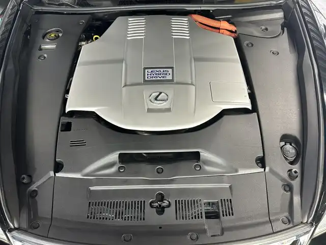 レクサス ＬＳ 600h バージョンL 佐賀県 2015(平27)年 6.9万km ブラック 純正ナビ/Bluetooth/フルセグTV/Blu-ray/DVD/CD/FM/AM/SD/USB/サンルーフ/プレミアムサウンドシステム/バックカメラ/ビルトインETC/全席パワーシート【メモリー機能付き】/全席シートヒーター・ベンチレーション/ハンドルヒーター/パワーバックドア/ブラインドスポットモニター/前後コーナーセンサー/オートハイビーム/レーダークルーズコントロール/レーンキープアシスト/純正フロアマット/純正18インチアルミホイール