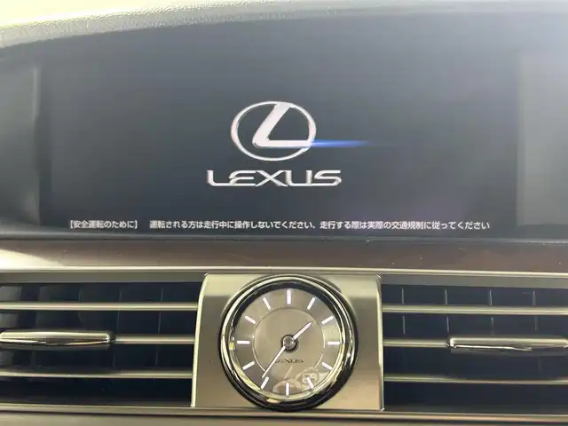レクサス ＬＳ 600h バージョンL 佐賀県 2015(平27)年 6.9万km ブラック 純正ナビ/Bluetooth/フルセグTV/Blu-ray/DVD/CD/FM/AM/SD/USB/サンルーフ/プレミアムサウンドシステム/バックカメラ/ビルトインETC/全席パワーシート【メモリー機能付き】/全席シートヒーター・ベンチレーション/ハンドルヒーター/パワーバックドア/ブラインドスポットモニター/前後コーナーセンサー/オートハイビーム/レーダークルーズコントロール/レーンキープアシスト/純正フロアマット/純正18インチアルミホイール