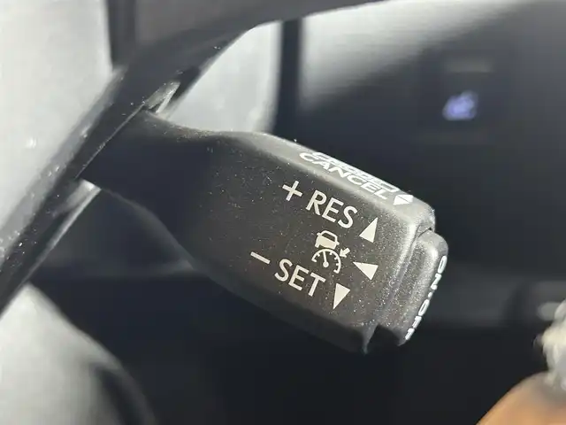 レクサス ＬＳ 600h バージョンL 佐賀県 2015(平27)年 6.9万km ブラック 純正ナビ/Bluetooth/フルセグTV/Blu-ray/DVD/CD/FM/AM/SD/USB/サンルーフ/プレミアムサウンドシステム/バックカメラ/ビルトインETC/全席パワーシート【メモリー機能付き】/全席シートヒーター・ベンチレーション/ハンドルヒーター/パワーバックドア/ブラインドスポットモニター/前後コーナーセンサー/オートハイビーム/レーダークルーズコントロール/レーンキープアシスト/純正フロアマット/純正18インチアルミホイール