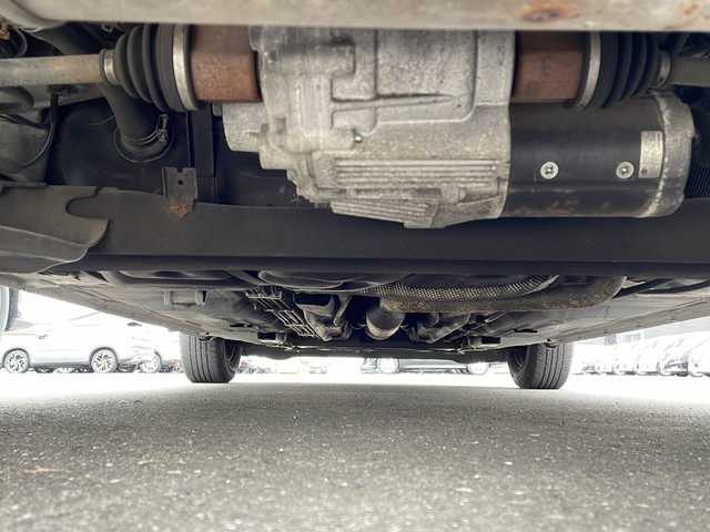 日産 ノート X FOUR 岩手県 2017(平29)年 6.4万km ブリリアントホワイトパール 純正メモリナビ/AM/FM/CD/DVD/Bluetooth/フルセグTV/バックカメラ/ETC/ドライブレコーダー/衝突被害軽減ブレーキ/レーンキープアシスト/横滑り防止装置/オートライト/スマートキー/プッシュスタート/電動格納ミラー/純正フロアマット/純正ドアバイザー