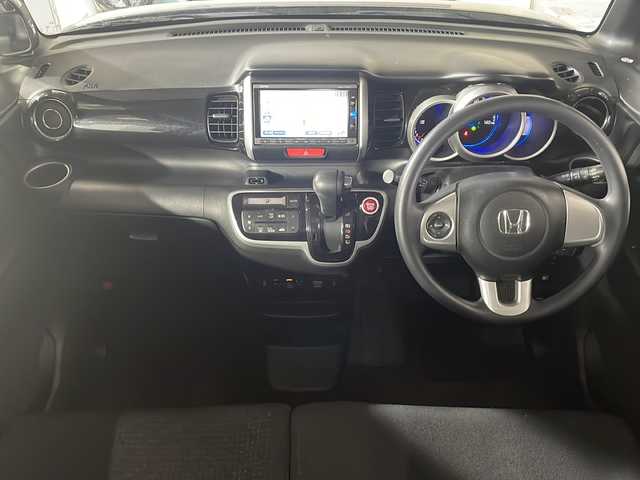 ホンダ Ｎ ＢＯＸ カスタム SSパッケージ 広島県 2016(平28)年 6.4万km プレミアムベルベットパープル・パール 純正ナビ　/両側パワースライドドア　/バックカメラ　/フルセグＴＶ　/シートヒーター　/オートライト　/スマートキー　/ＬＥＤヘッドランプ　/フォグランプ　/ＥＴＣ　/純正14インチアルミホイール/Bluetooth　/盗難防止装置/エアバック（運転席/助手席/サイド）