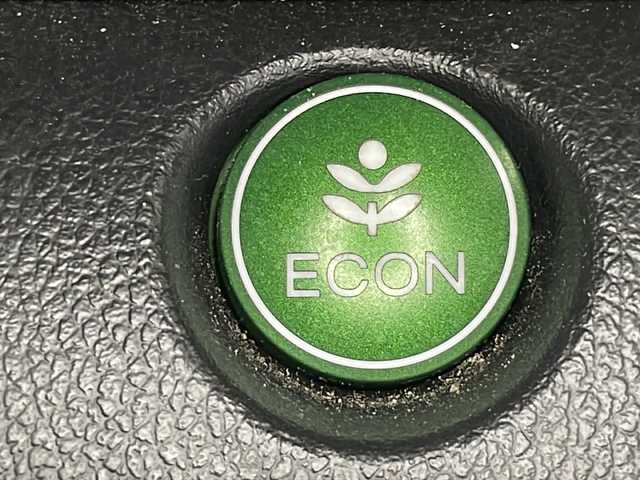 ホンダ Ｎ ＢＯＸ カスタム SSパッケージ 広島県 2016(平28)年 6.4万km プレミアムベルベットパープル・パール 純正ナビ　/両側パワースライドドア　/バックカメラ　/フルセグＴＶ　/シートヒーター　/オートライト　/スマートキー　/ＬＥＤヘッドランプ　/フォグランプ　/ＥＴＣ　/純正14インチアルミホイール/Bluetooth　/盗難防止装置/エアバック（運転席/助手席/サイド）