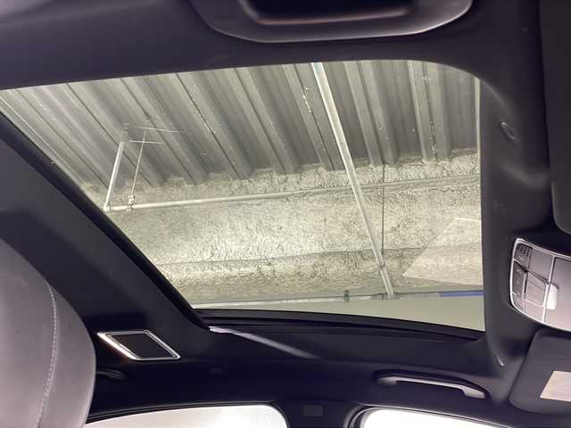 メルセデス・ベンツ Ｓ５６０Ｌ AMGライン 沖縄県 2018(平30)年 3.8万km パール 禁煙車　/純正１２インチナビ　/（フルセグＴＶ　Ｂｌｕｅｔｏｏｔｈ）/サンルーフ　/Ｂｕｒｍｅｓｔｅｒプレミアムサウンド　/ウッドコンビステアリング　/全席メモリー機能付きパワーシート/レザーシート/シートヒーター、エアシート/HUD/BSM/19インチツインスポークアルミホイール