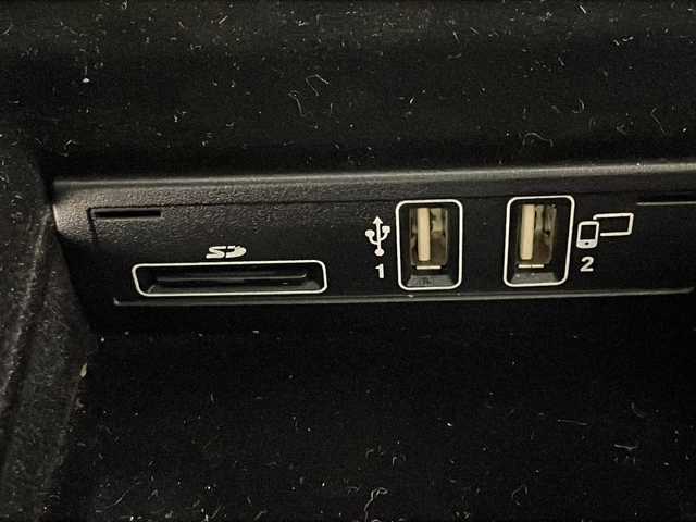 メルセデス・ベンツ Ｓ５６０Ｌ AMGライン 沖縄県 2018(平30)年 3.8万km パール 禁煙車　/純正１２インチナビ　/（フルセグＴＶ　Ｂｌｕｅｔｏｏｔｈ）/サンルーフ　/Ｂｕｒｍｅｓｔｅｒプレミアムサウンド　/ウッドコンビステアリング　/全席メモリー機能付きパワーシート/レザーシート/シートヒーター、エアシート/HUD/BSM/19インチツインスポークアルミホイール