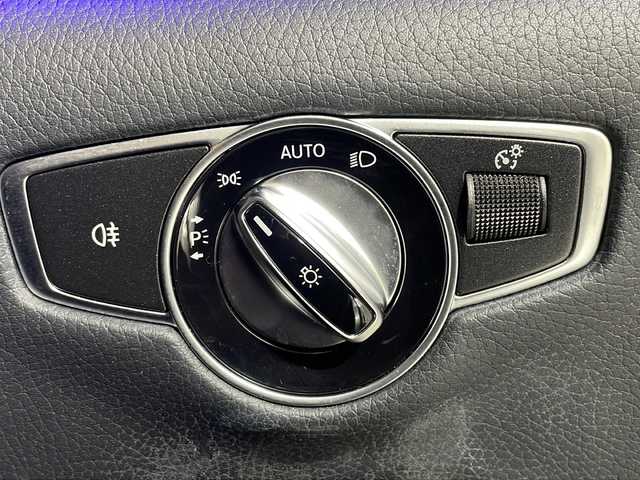 メルセデス・ベンツ Ｓ５６０Ｌ AMGライン 沖縄県 2018(平30)年 3.8万km パール 禁煙車　/純正１２インチナビ　/（フルセグＴＶ　Ｂｌｕｅｔｏｏｔｈ）/サンルーフ　/Ｂｕｒｍｅｓｔｅｒプレミアムサウンド　/ウッドコンビステアリング　/全席メモリー機能付きパワーシート/レザーシート/シートヒーター、エアシート/HUD/BSM/19インチツインスポークアルミホイール