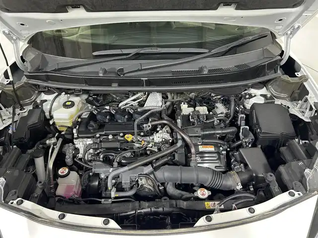 トヨタ ヤリスクロス ハイブリッド Z 佐賀県 2020(令2)年 3.1万km ブラックマイカ/ホワイトパールクリスタルシャイン 2トーン 純正8インチディスプレイオーディオ/ヘッドアップディスプレイ/衝突被害軽減システム/全方位バックカメラ/ブラインドスポットモニター/レーダークルーズコントロール/パーキングサポートブレーキ/レーンアシスト/クリアランスソナー/ロードサインアシスト/オートマチックハイビーム/オートライト/ビルトインETC/運転席・助手席シートヒーター/運転席パワーシート/ハーフレザー/パワーバックドア/LEDヘッドライト/純正18インチアルミホイール/フォグライト/スペアキー×1/禁煙車