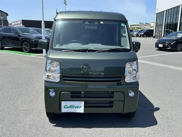 スズキ エブリイ PC 奈良県 2023(令5)年 2.5万km クールカーキPM 純正ディスプレイオーディオ　/バックカメラ　/４ＷＤ　/リモコンキー　/ドライブレコーダー　/デジタルインナーミラー　/コーナーセンサー　/衝突被害軽減システム　/横滑り防止装置　/純正フロアマット　/レーンキープアシスト