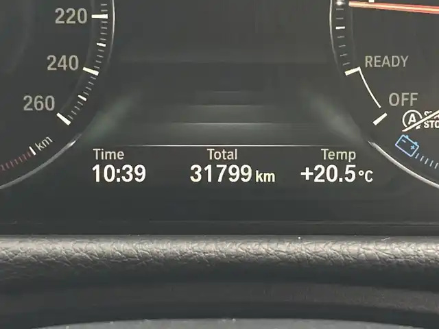 ＢＭＷ ４２０ｉ xDrive グランクーペ Mスポーツ 熊本県 2017(平29)年 3.2万km カーボンブラックM ・スマートキー/・プッシュスタート/・インテリジェントセーフティ/・レーンキープアシスト/・ブラインドスポットモニター/・クルーズコントロール(追従式)/・赤革シート/・前席パワーシート/・前席シートヒーター /・純正HDDナビ/　【DVD・Bluetooth・USB・MSV】/・フルセグTV/・バックカメラ/・ETC/・パワーバックドア/・LEDヘッドランプ/・LEDフォグランプ/・純正マット/・保証書/取説