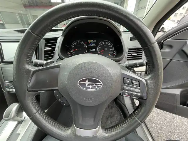 スバル レガシィ Ｂ４ 2．5GTアイサイト 千葉県 2012(平24)年 10.3万km クリスタルブラックシリカ クルーズコントロール/電動格納ミラー/KENWOODナビ(MDV-S708)/(FM/AM/DVD)/Bluetooth/ドライブレコーダー(DRY-ST500)/走行制御システム SI-DRIVE/TS-WX130DA サブウーファースピーカー/スタッドレスタイヤ付き/バックモニター