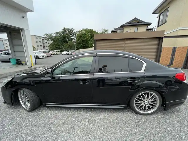 スバル レガシィ Ｂ４ 2．5GTアイサイト 千葉県 2012(平24)年 10.3万km クリスタルブラックシリカ クルーズコントロール/電動格納ミラー/KENWOODナビ(MDV-S708)/(FM/AM/DVD)/Bluetooth/ドライブレコーダー(DRY-ST500)/走行制御システム SI-DRIVE/TS-WX130DA サブウーファースピーカー/スタッドレスタイヤ付き/バックモニター
