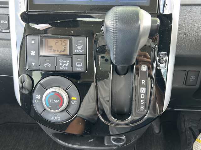 ダイハツ タント カスタム RS スマートセレ SN 富山県 2014(平26)年 12.6万km パールホワイトⅢ 純正８インチナビ(NSZT-W64DB)/(TV、CD、DVD、FM、AM、BTA)/純正フリップダウンモニター　/両側パワースライドドア　/衝突被害軽減ブレーキ　/ＵＳＢ入力端子　/純正ドライブレコーダー/バックカメラ　/ＥＴＣ　/オートライト　/オートエアコン/取扱説明書/保証書/ナビ取扱説明書/フリップダウンモニター取扱説明書/ドライブレコーダー取扱説明書