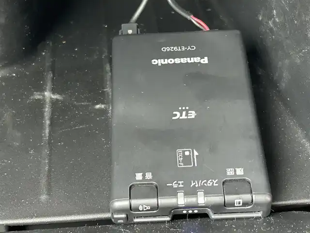 ルノー トゥインゴ サンドレ 奈良県 2020(令2)年 4.4万km グレーＭ ワンオーナー　/ディスプレイオーディオ /(AppleCarPlay/AUX/FM/AM) /バックカメラ /車線逸脱警報 /クリアランスソナー /クルーズコントロール/ハーフレザーシート /前席シートヒーター /ETC /前後ドライブレコーダー /トノカバー/オートライト/フォグライト