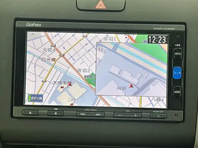 ホンダ フリード ハイブリット G ホンダセンシング 愛知県 2017(平29)年 8万km モダンスティールM ホンダセンシング/・衝突軽減ブレーキ〈CMBS〉/・誤発進抑制機能/・LKAS〈車線維持支援システム〉/・歩行者事故低減ステアリング/・路外逸脱抑制機能/・先行車発進お知らせ機能/・標識認識機能/アダプティブ・クルーズ・コントロール/純正ナビ（VXM-174VFi）/・フルセグTV/Bluetooth/CD/DVD/バックカメラ/両側パワースライドドア/ETC/純正フロアマット/LEDヘッドライト/スマートキー