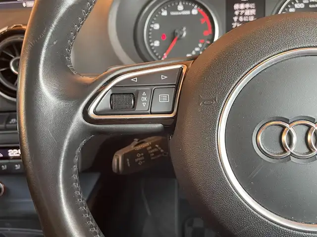 アウディ Ａ３ セダン 1．4 TFSIシリンダーオンデマンド 愛知県 2014(平26)年 6.9万km グレイシアホワイトメタリック 純正ナビ/CD/DVD/SD/BT/バックカメラ/フルセグTV/アクティブクルーズコントロール/パドルシフト/アウディプレセンス/AUDIドライブセレクト/ドライブレコーダー/アドバンストキー/HIDヘッドライト/純正17インチAW/保証書/取扱説明書